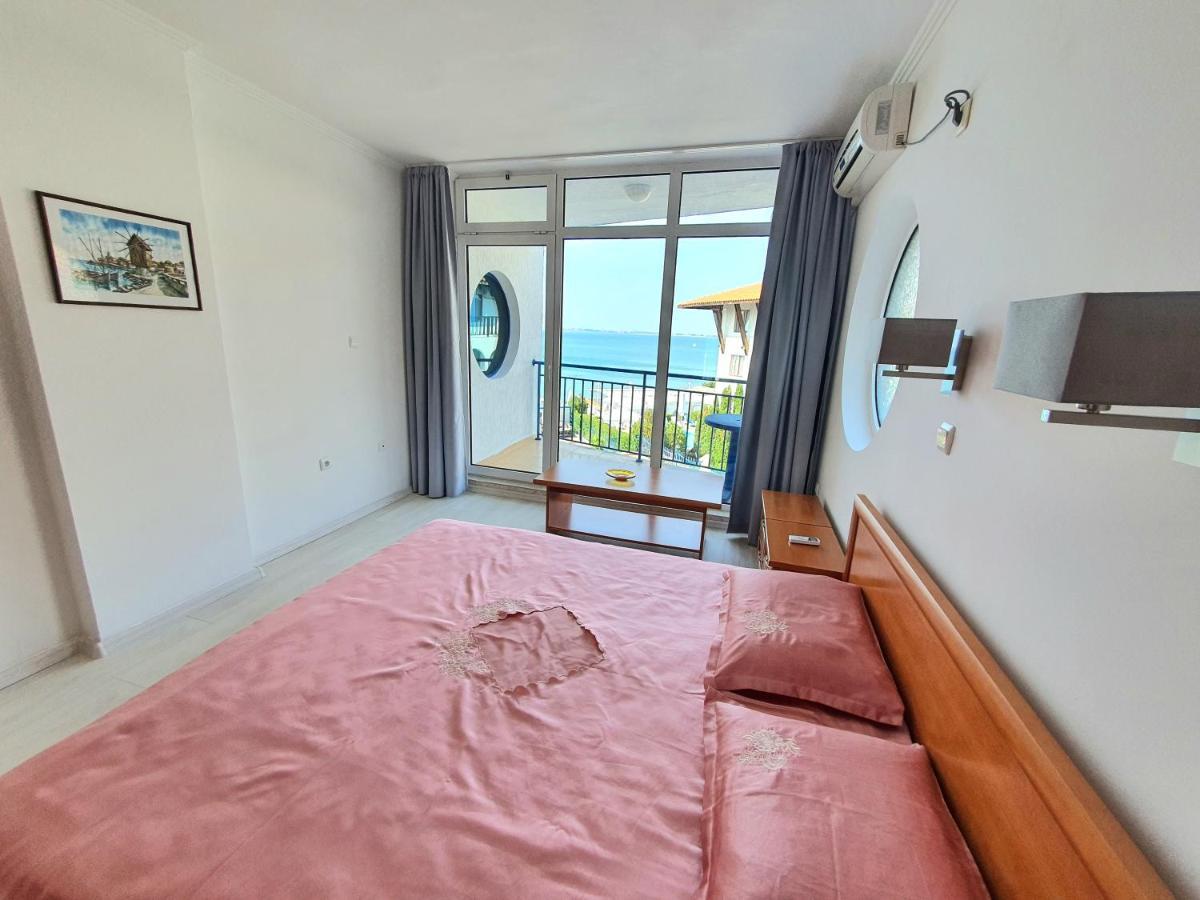 Sveti Vlas Marina Beach Apartment - Vega Village Экстерьер фото