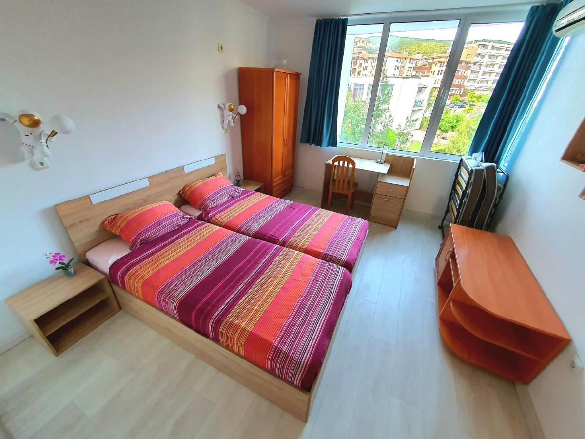 Sveti Vlas Marina Beach Apartment - Vega Village Экстерьер фото